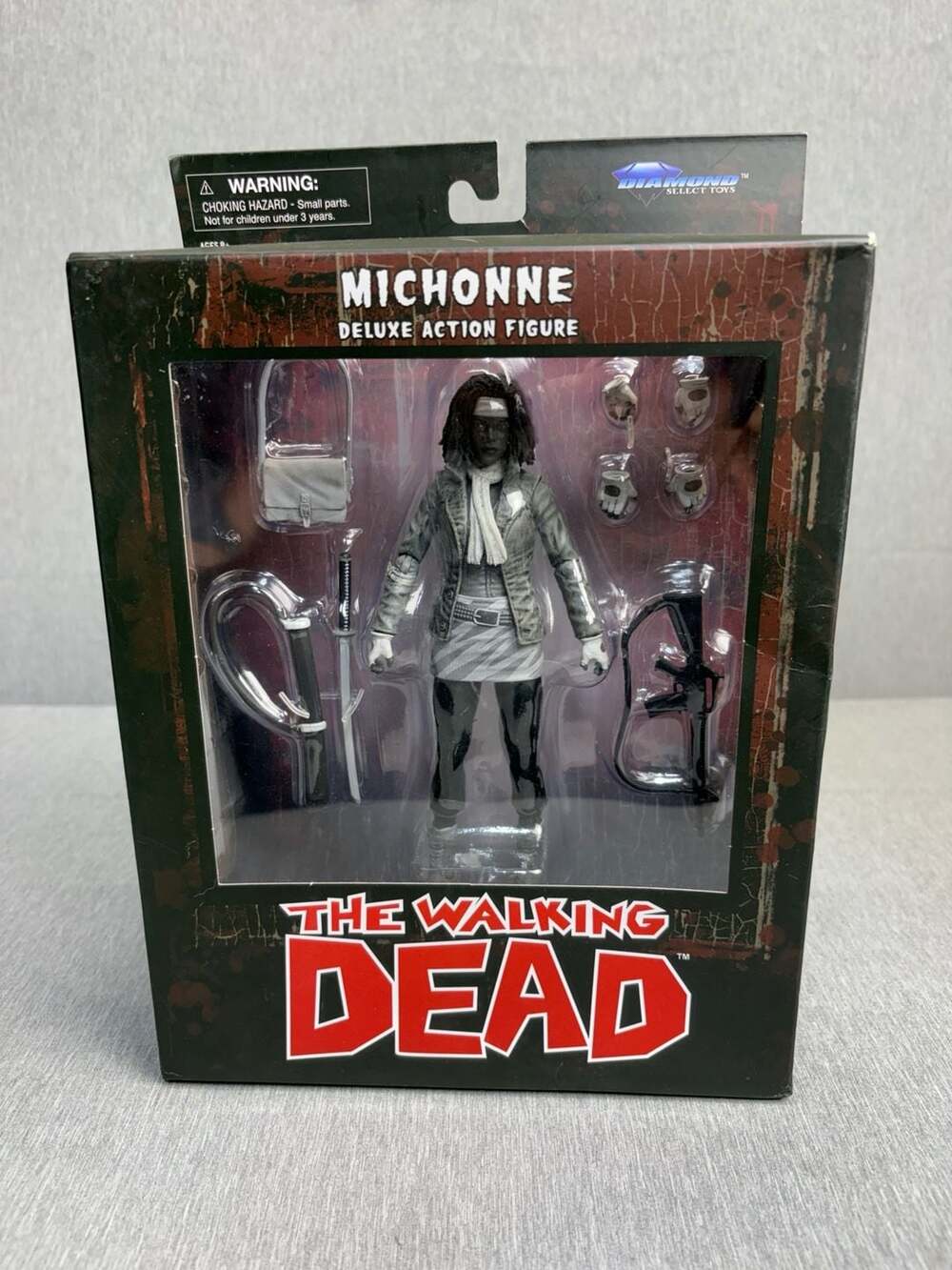 Diamond Select Toys The Walking Dead Michonne Deluxe Action Figure